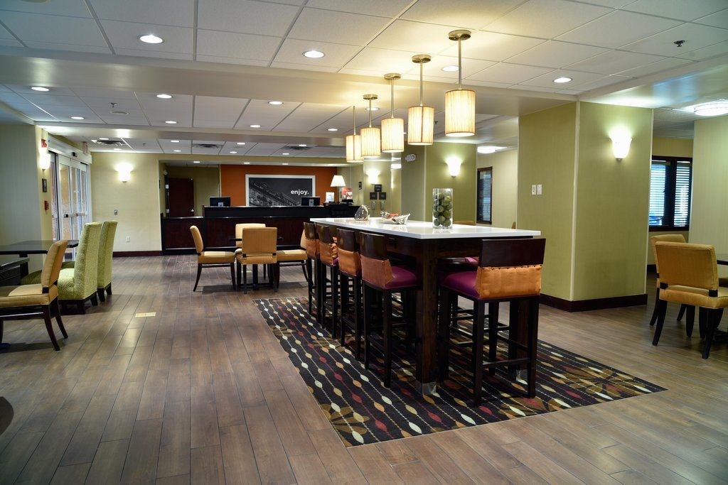 Hampton Inn Waterbury Ngoại thất bức ảnh